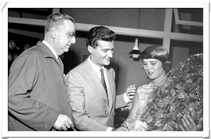 23-Con Teddy Reno e Delia Scala.jpg