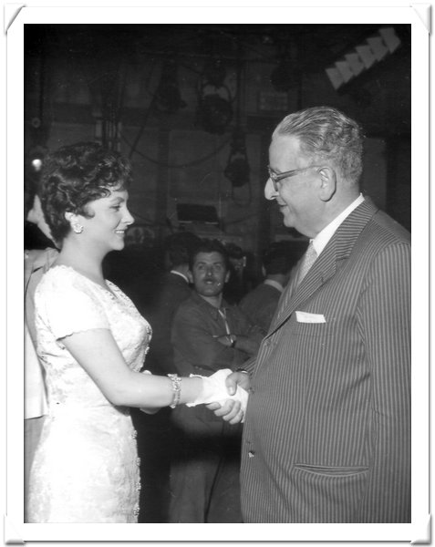 24-Con Gina Lollobrigida.jpg